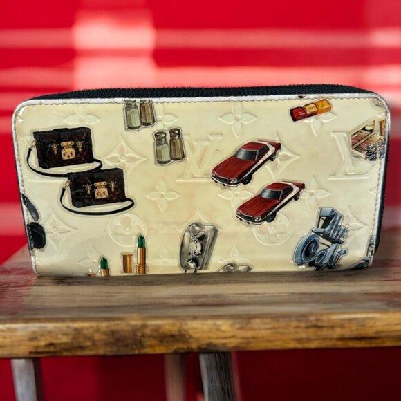 Louis Vuitton Vernis Stickers Zip Continental Wallet Rare with COA